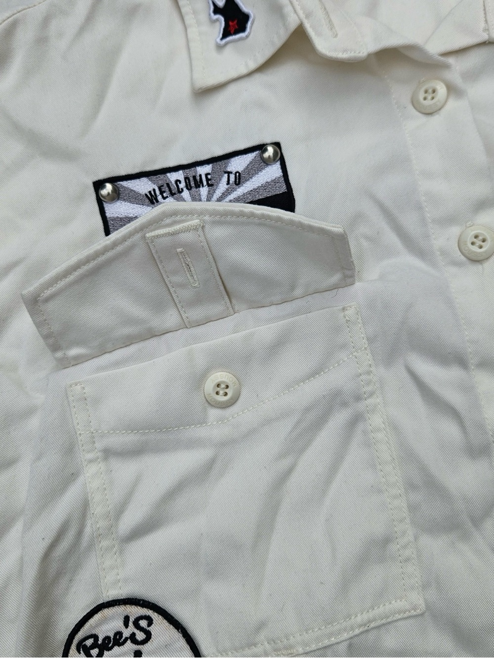 Moussy Patch Button Up - Picture 5 of 16